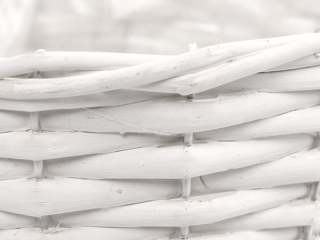 Obal proutí na kovové konstrukci rýč bílý