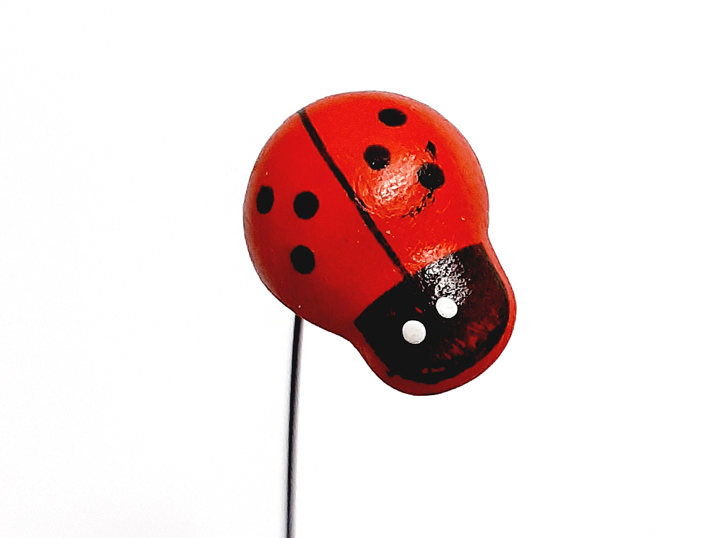 Beruška přízdoba 1,5 cm 24 ks nalepovací