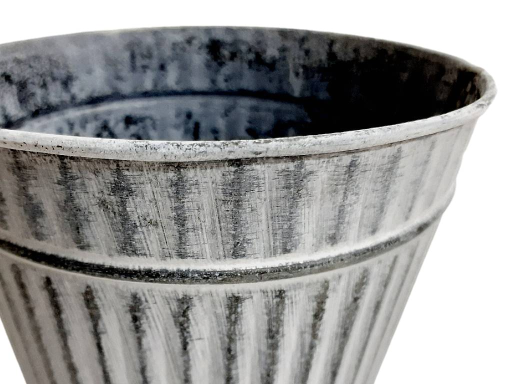 Obal plechový 12 cm kulatý šedý pruhy